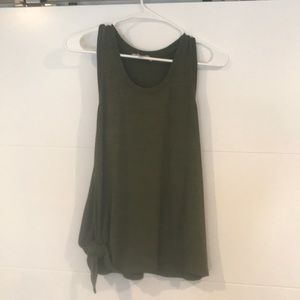 Hunter green racer back top. Sweater knit